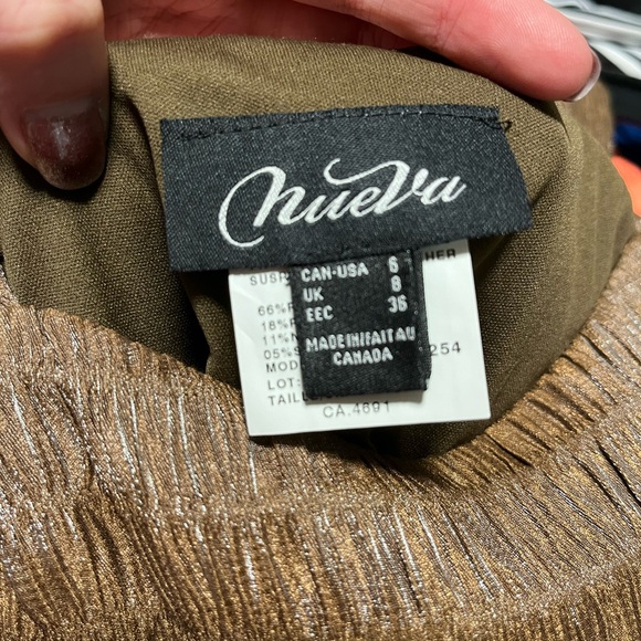 Gold shimmer smocked cami. Zipper up and wide straps, unworn with tags - Picture 4 of 4